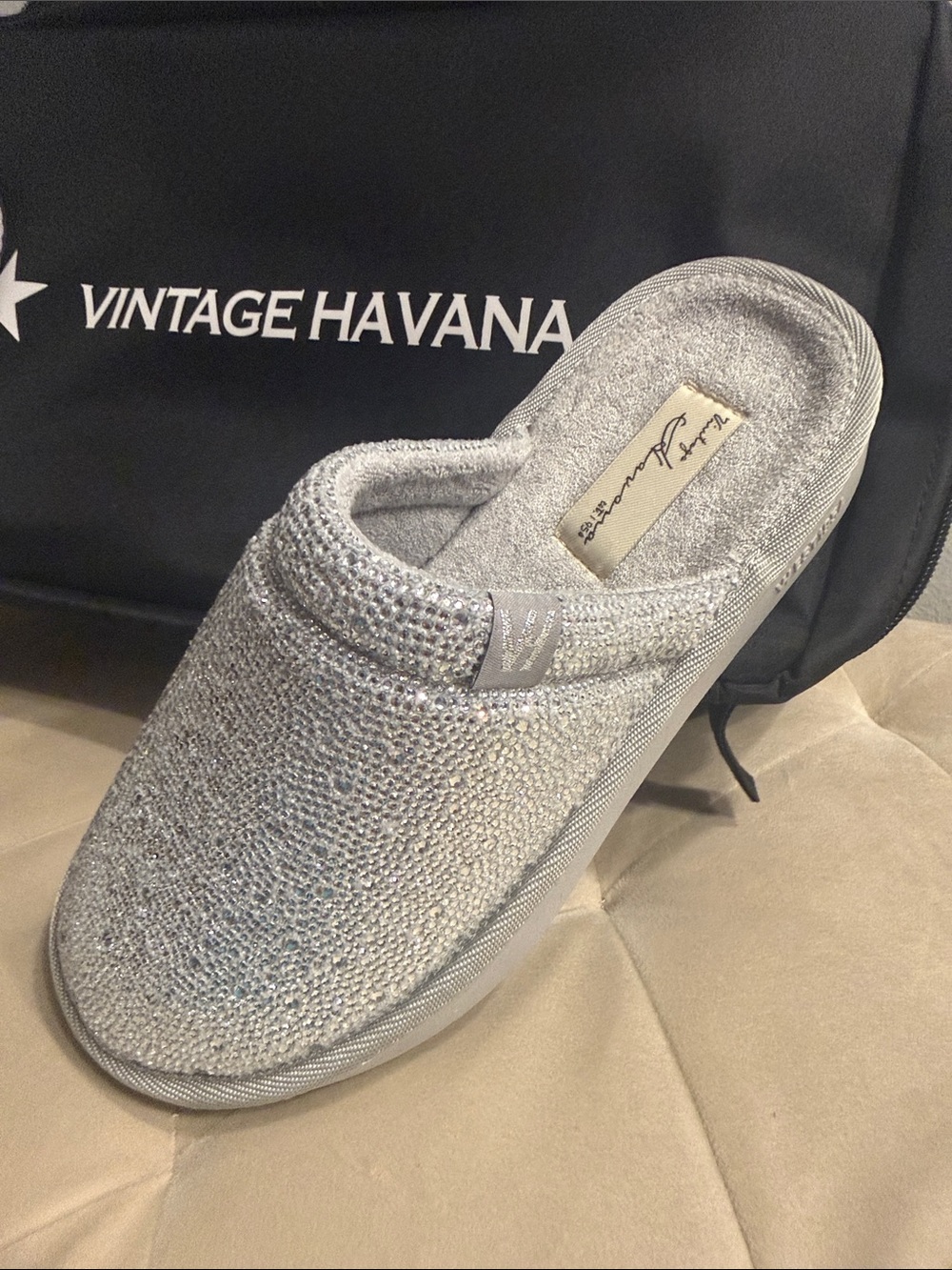 New, Vintage Havana Mellow Silver Rhinestone Slippers Size 6.5